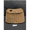 Image 1 : Vintage Wicker Fishing Creel in Good Condition
