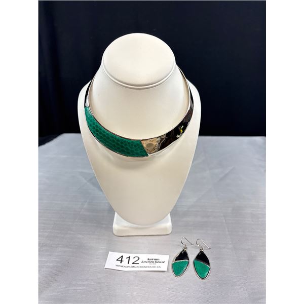 Silver w/ Green Snakeskin Print Bib Choker Necklace + Pair of Matching Earrings Set
