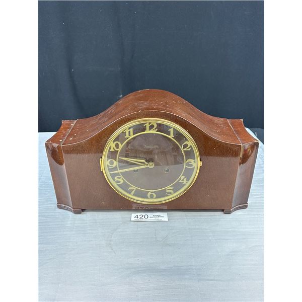 Vintage Mid Century Mantle Clock Missing Key