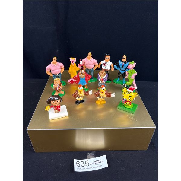 Nice Lot of Lead Painted Figures Pink Panther, Incredibles, etc