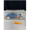 Image 1 : 1/24th Scale Die Cast Hot Rod in Museum Case