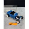 Image 2 : 1/24th Scale Die Cast Hot Rod in Museum Case
