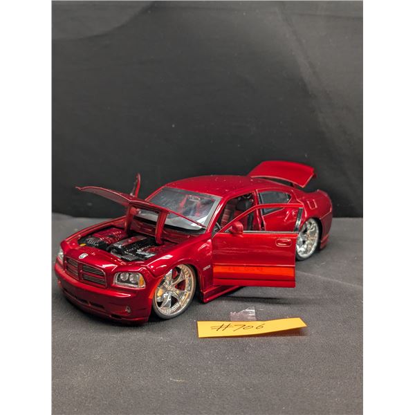 1/18th Scale 2006 Charger RT Dub City Diecast Car