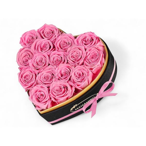 Mamamiko Preserved 16 Rose Heart Arrangement BNIB