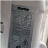 Image 3 : Lot of 2 (Oreck Air Purifier, Danby Window AC)