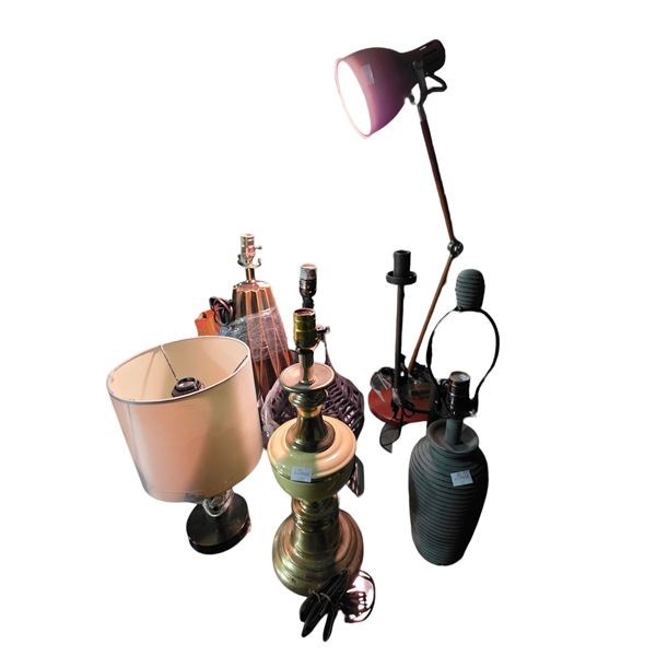 Large group of approx. 7 Table lamps - includes Bouclair 16" Black Table lamp w/ Shade, Green Decora
