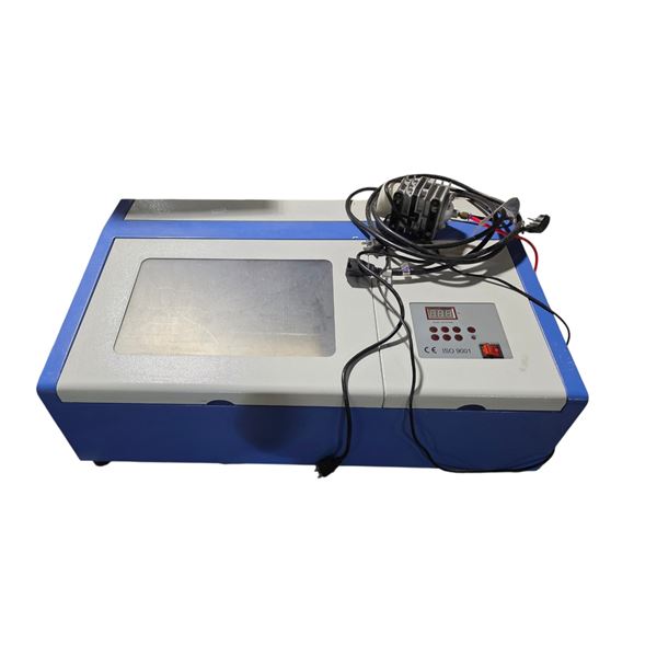 Industrial Table-Top Laser Engraving Machine ISO 9001 - with Cables (Not Tested)