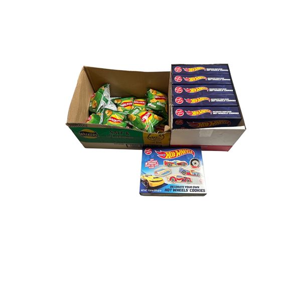 Box of Walkers Salt & Vinegar Chips