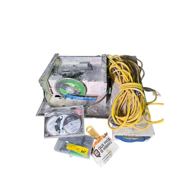 Haussmann 7" Wet Tile Saw & Accessories - includes Dremel NEW Cutting Kit, Extension Cord & More