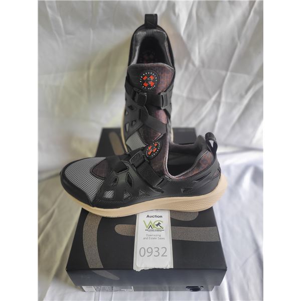 Brand New Nike Air Huarache 20Y24 A SC1