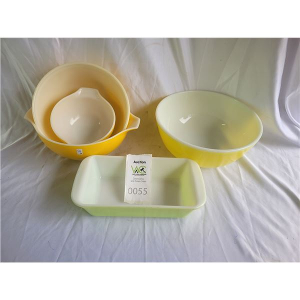 Vintage Pyrex B SC1