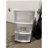 Image 1 : Storage drawers