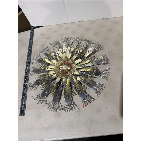 Vintage tin art wall decor 18 inch diameter
