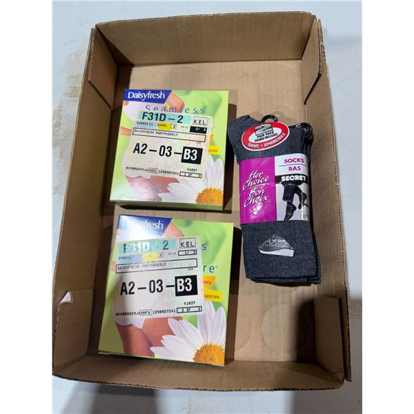 Daisy, fresh seamless, underwear, size, large, and a pair of socks
