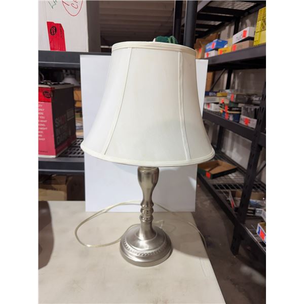 Table lamp