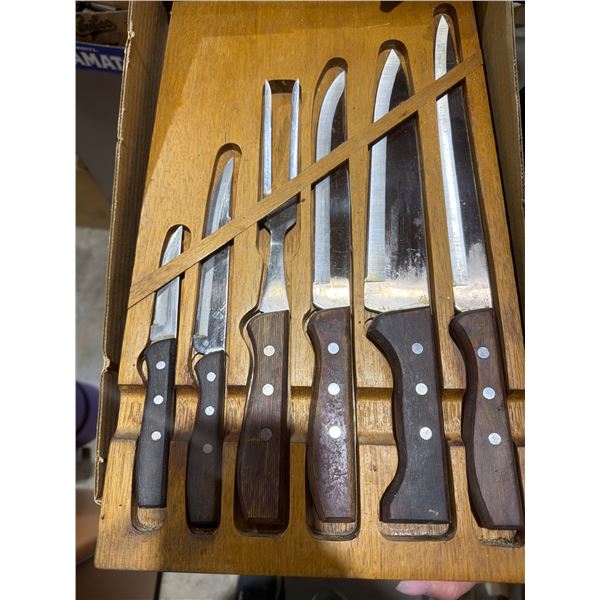 Carving  knives and fork