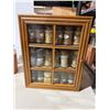 Image 1 : Spice rack and spice jars and content