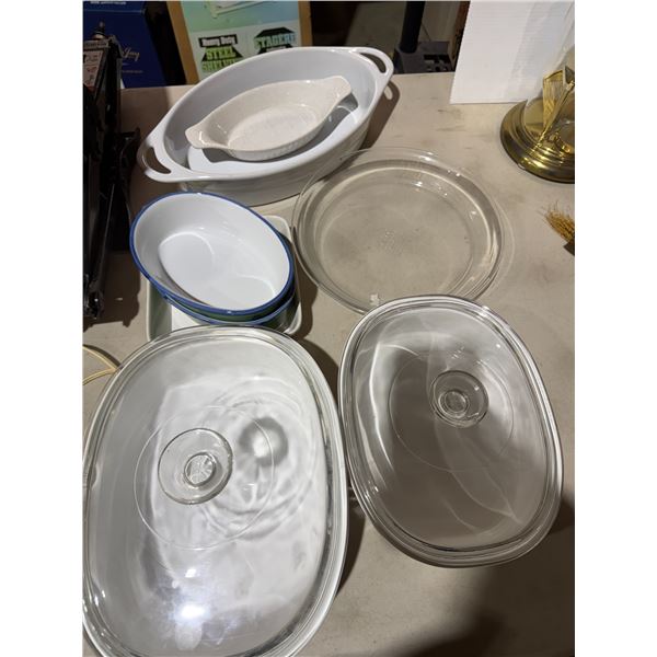 Assorted baking dishes
