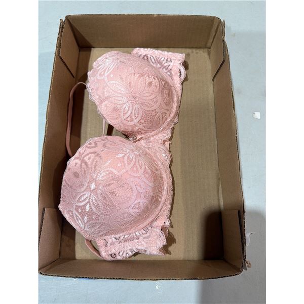 NWT bra size 40/90 C