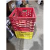Image 1 : 2 crates