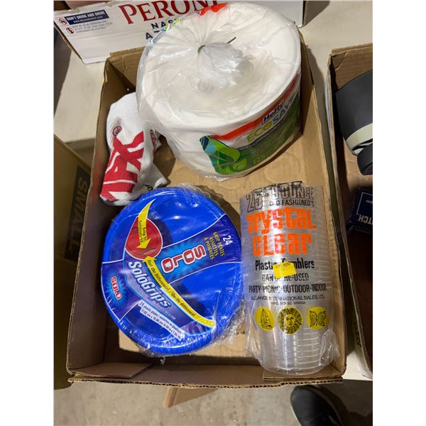 Disposable dishes and glasses