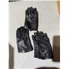 Image 1 : Gloves