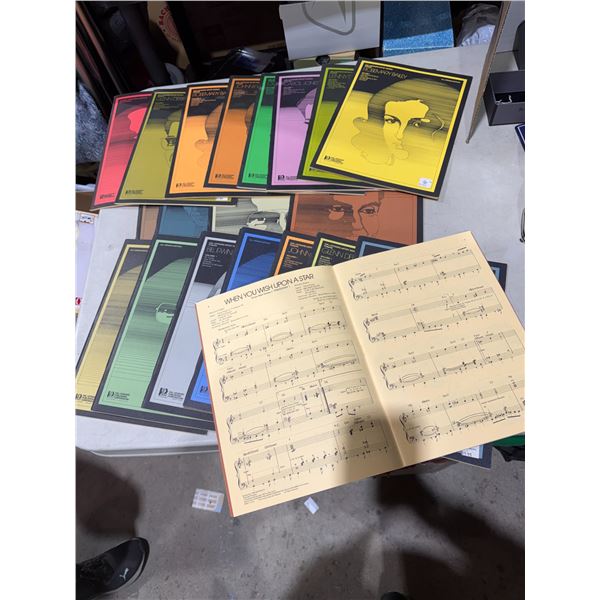 HAL  LEONARD publishing corporation music books