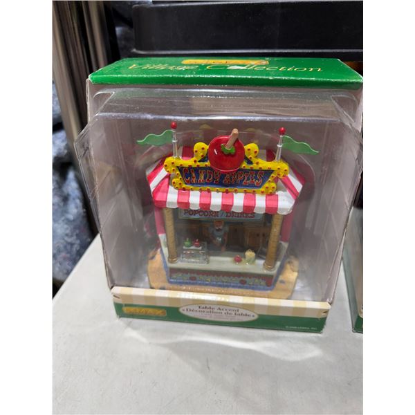 LEMAX Village Collection candy apple apples