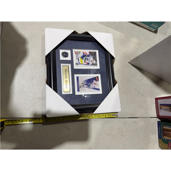 Henrik Sedin hockey collectible