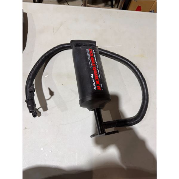 Double quick pump by Intex