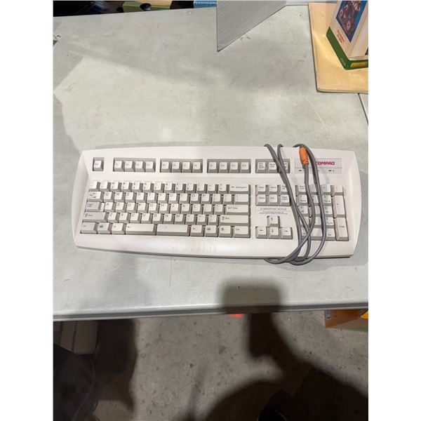 COMPAQ keyboard