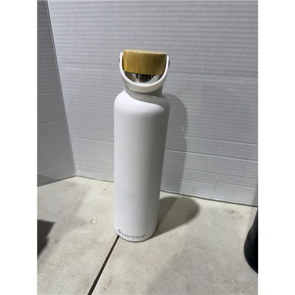 Santevia water bottle white