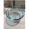 Image 1 : Pyrex bowls