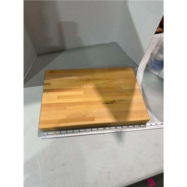 Wood cutting board