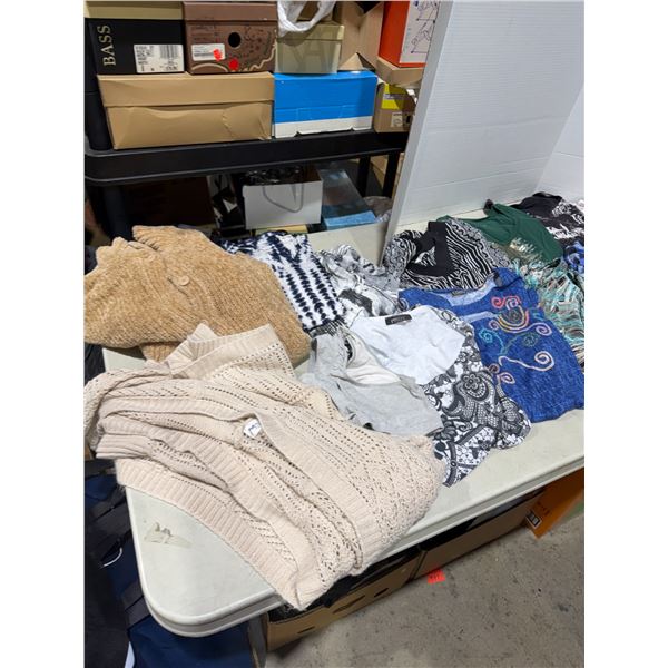 Sorted clothing, size large/extra large