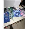 Image 2 : Sorted clothing, size large/extra large