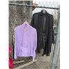 Image 1 : 2 sweaters size small