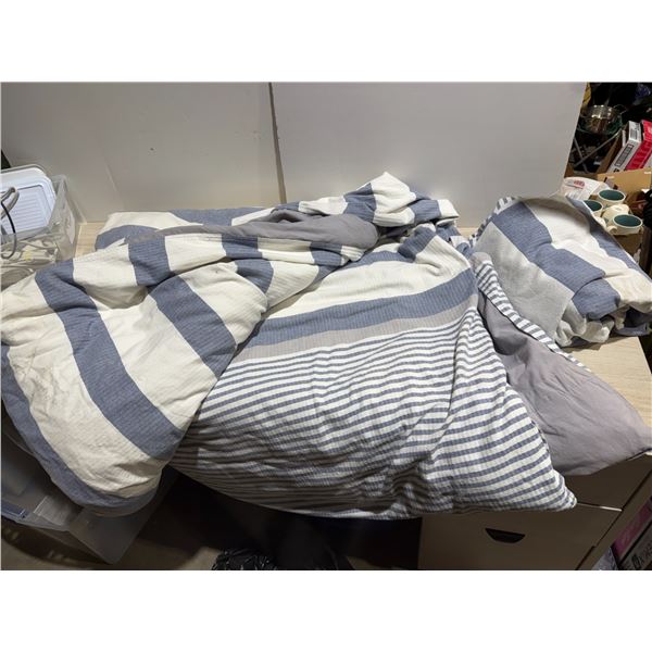 Nautica bedding, either king or queen