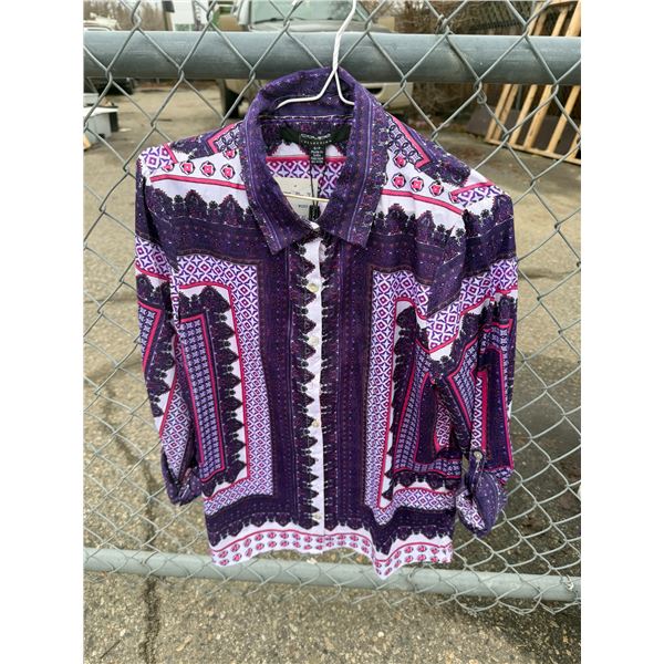 NWT  COUPE Collection size small shirt