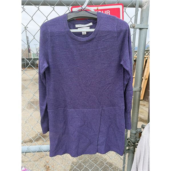 Max studio size medium 100% EXTRAFINE Marano wool