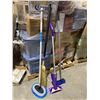 Image 1 : Brooms and cleaners