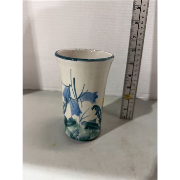 Pottery vase made in scott