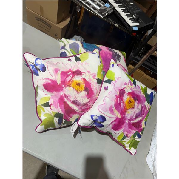NWT BLUEBELLGRAY cushions