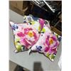 Image 1 : NWT BLUEBELLGRAY cushions