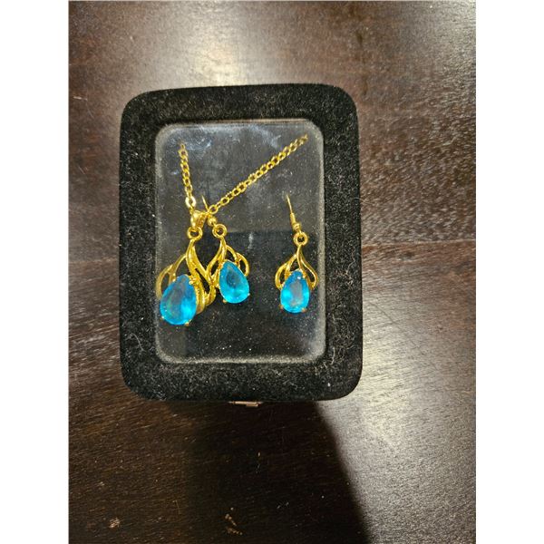 Necklace and earrings set