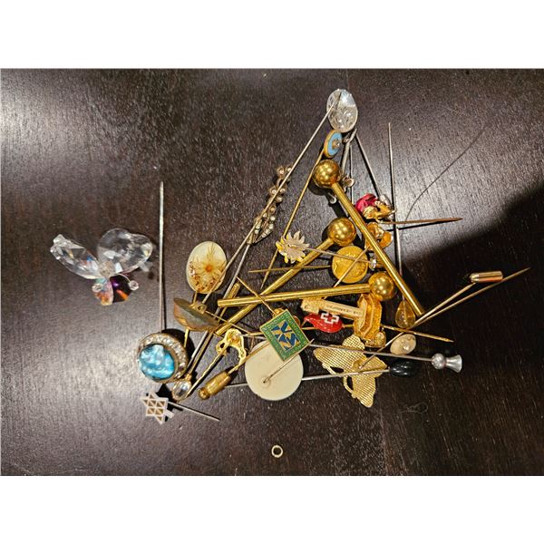 Large lot of assorted decorative pins