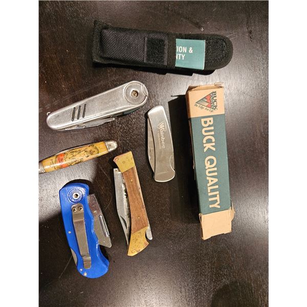 Assorted pocket knives