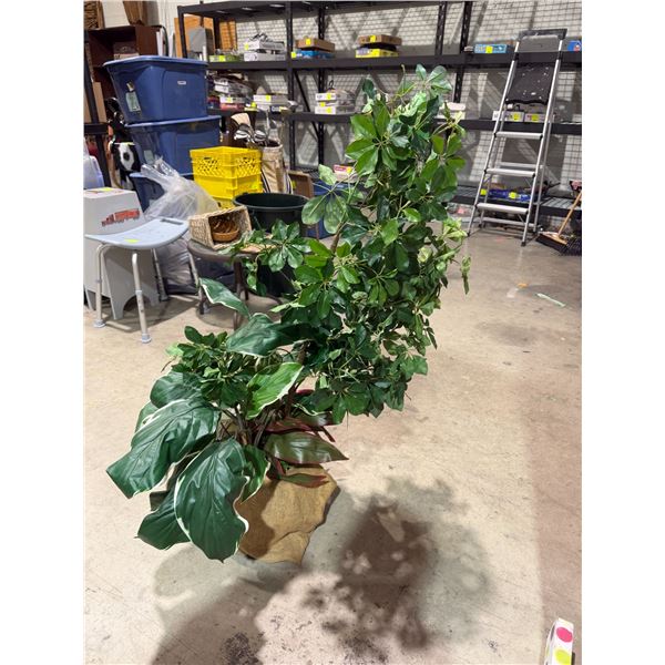 Artificial plant