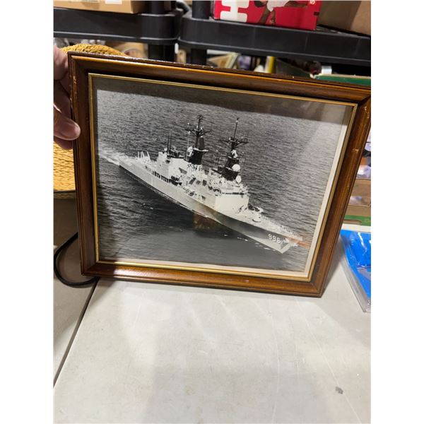 USS chandler 996 – missile destroyer