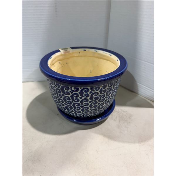Plant pot